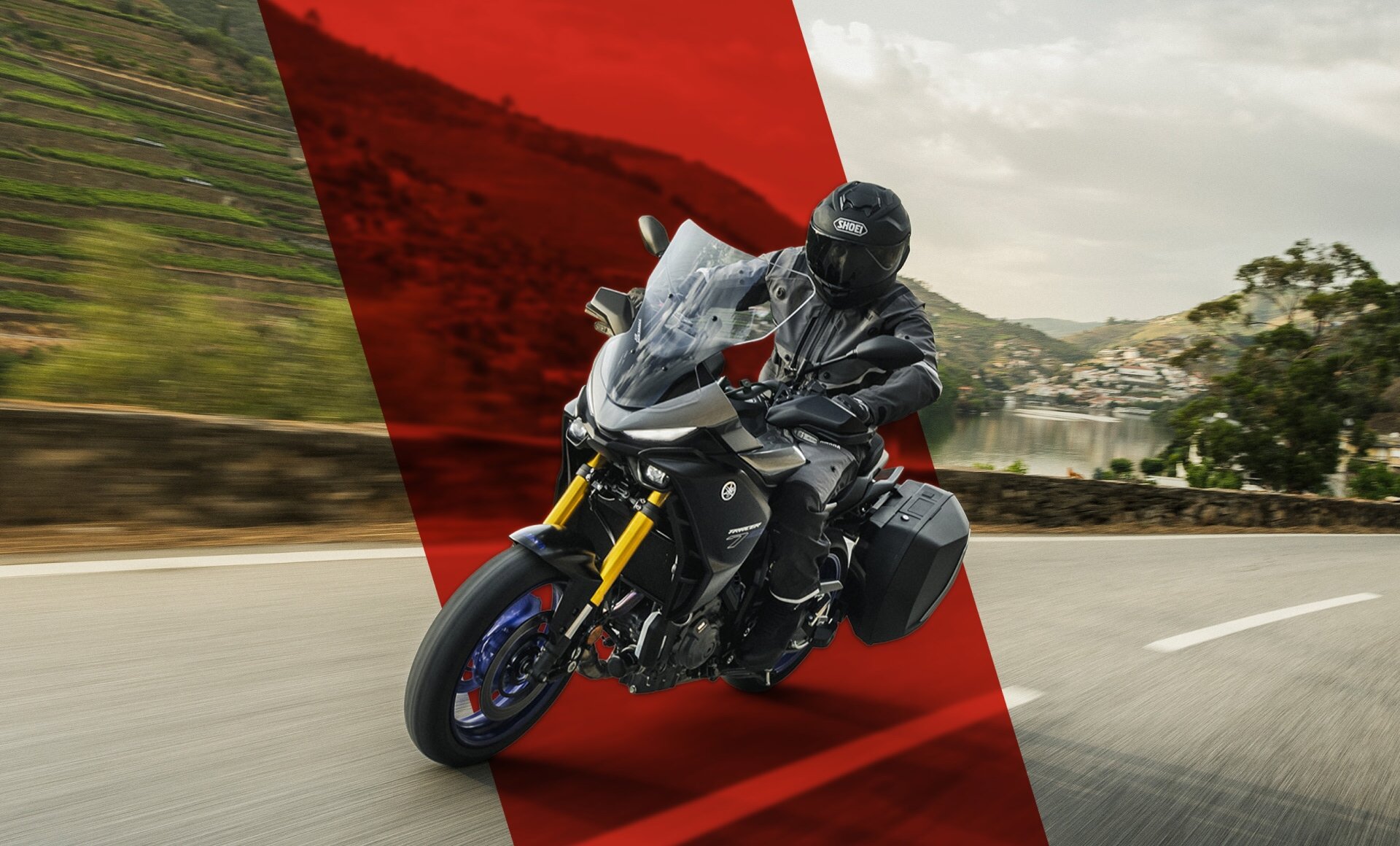 Motorrad mit gelben Stossdämpfern bei Motorradonlineshop.de
