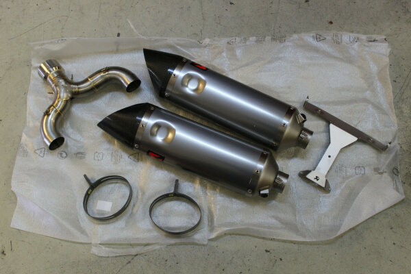 SLIP ON AKRAPOVIC E4 - S