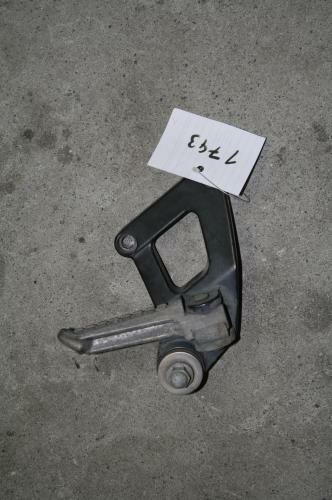 Soziusfussrastenanlage, Halter, Träger  Rechts Kawasaki ZZR 600 E ZX  1993-2006